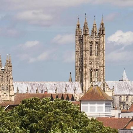 The Most Central Apartment In Canterbury Stunning Interiors, Fully Equipped, City Views And Free Wifi! Exterior photo